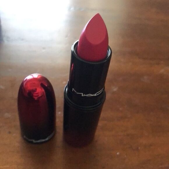MAC Cosmetics LOVE ME LIPSTICK NEW give me fever - Picture 11 of 15